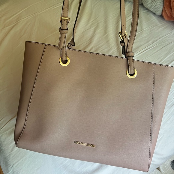 Michael Kors Dusty Rose Tote Bag - Picture 7 of 13
